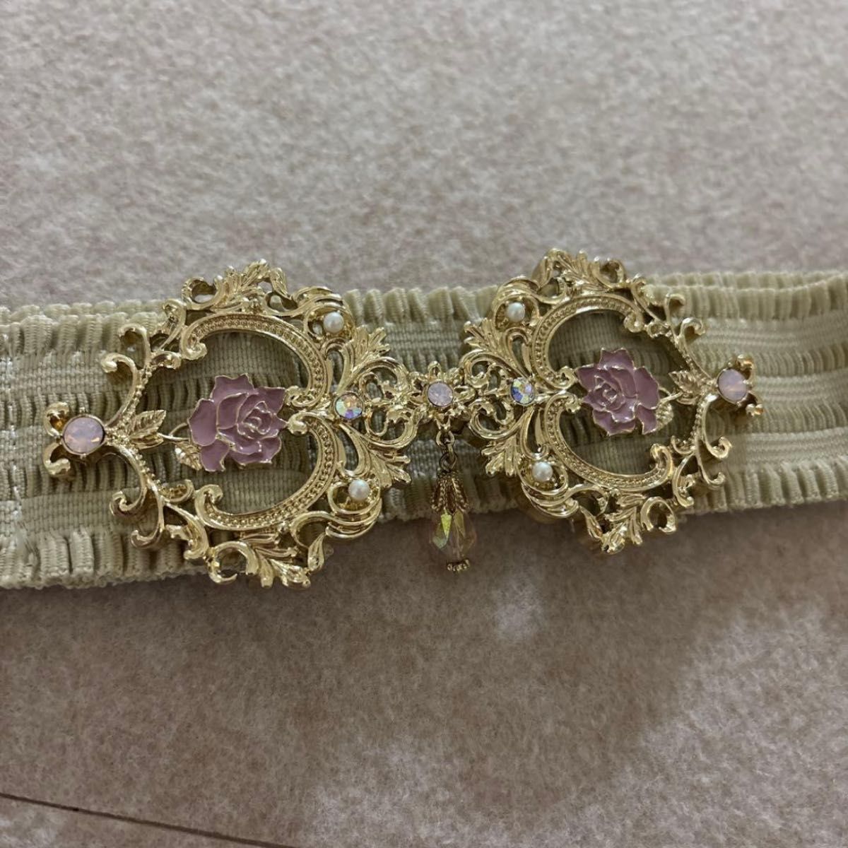 アクシーズファム ローズモチーフ ゴムベルト