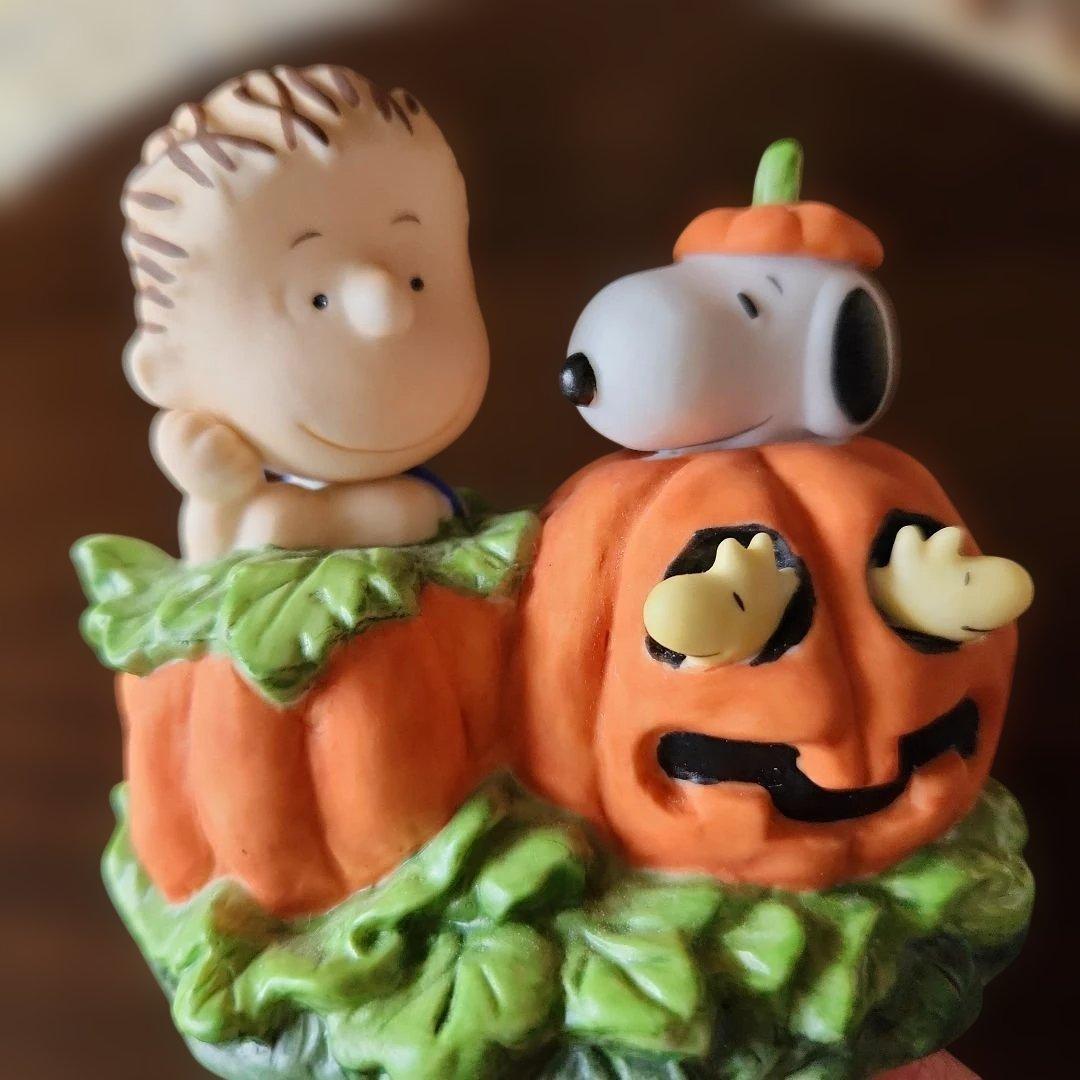 [Excellent Condition] Snoopy Halloween Ceramic Figurine for Home Decor