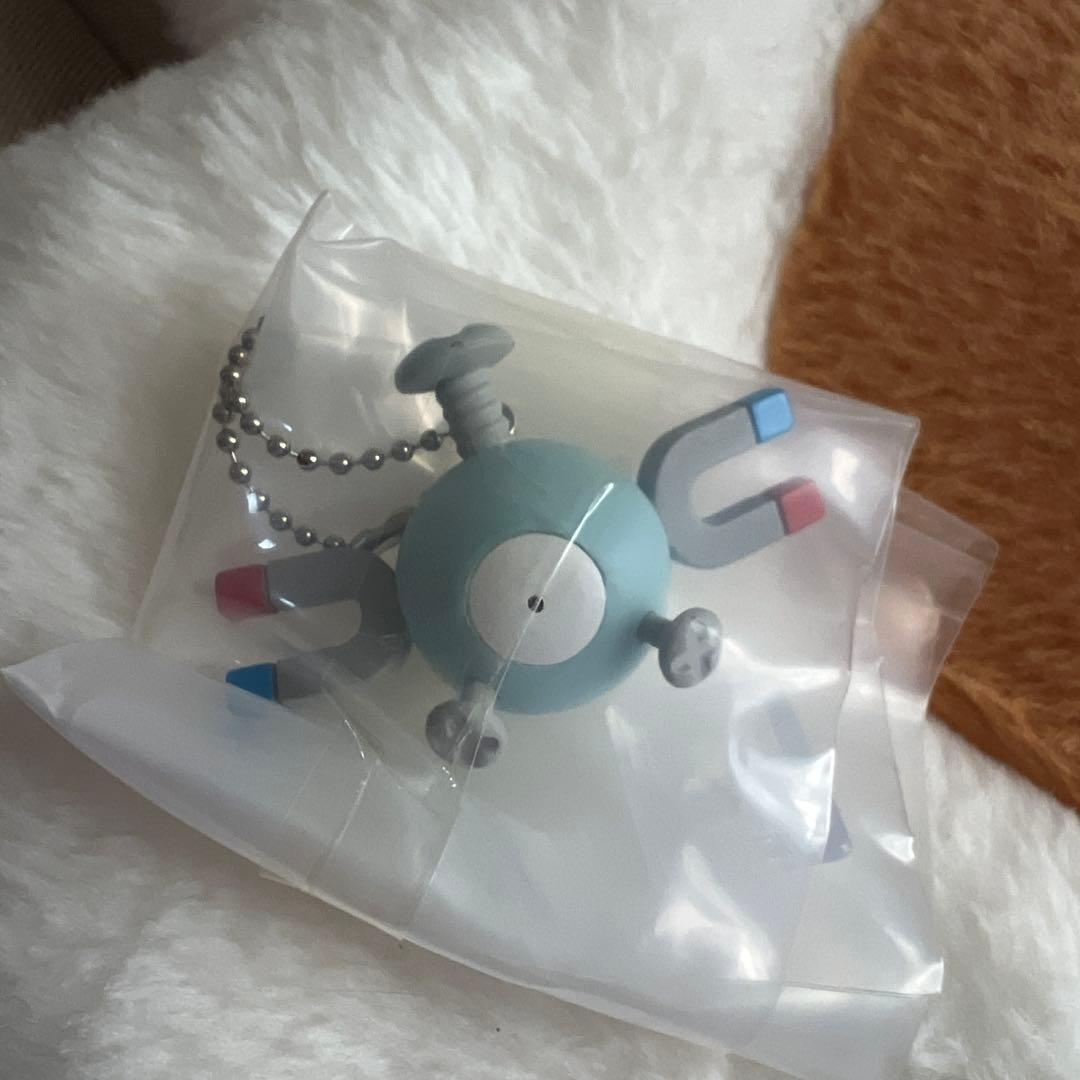 Pokemon Coil Figure Monster Ball Gachagacha