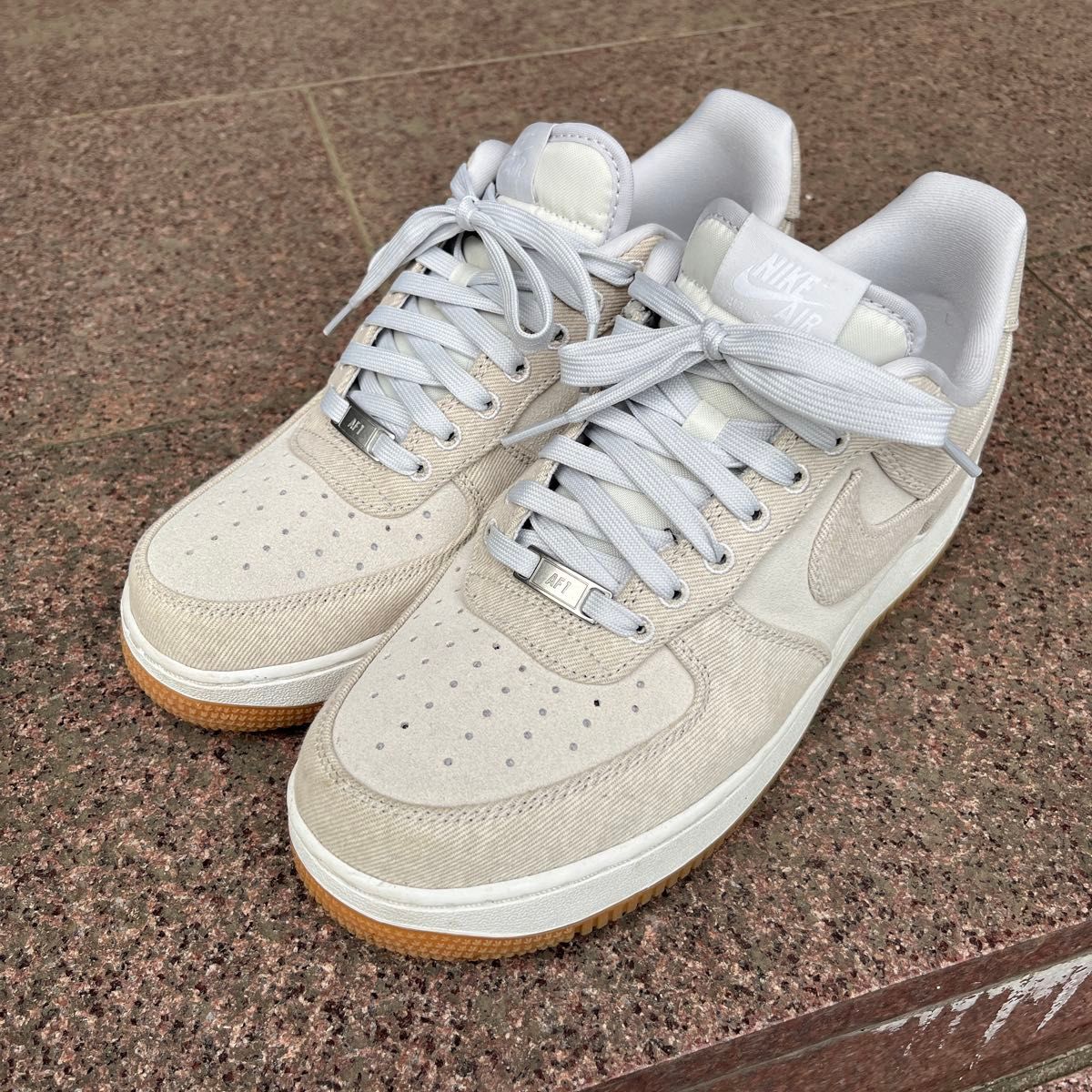 NIKE AIR FORCE 2007年款耐克空军一号米色系牛仔材质带原盒
