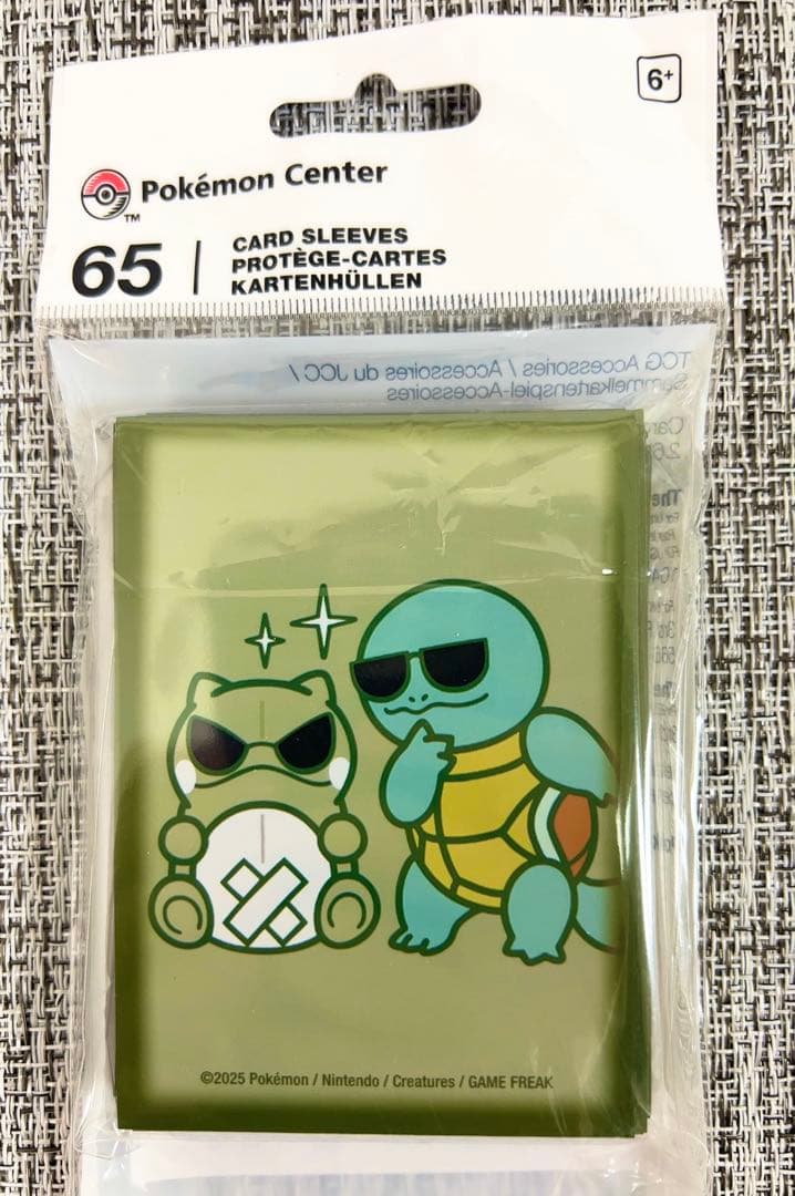 【海外宝可梦中心限定商品】宝可梦卡牌 战斗盾 泥巴鱼 变身