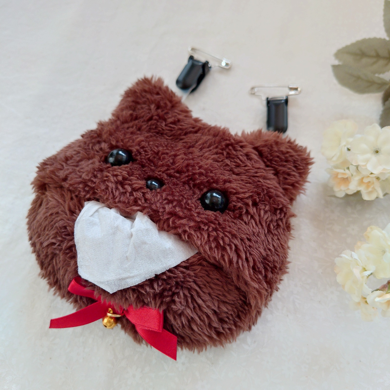 从嘴里拿出纸巾的动物先生移动口袋 * 锅巴茶猫