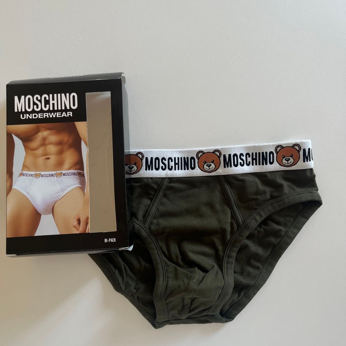 Moschino 男士三角裤 S(XS) 卡其色 比基尼三角裤 男士比基尼内裤 男士内衣 男性三角裤 内裤