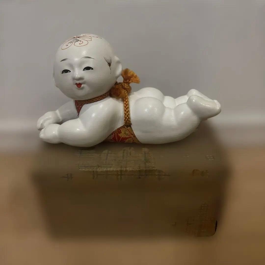 爬行娃娃