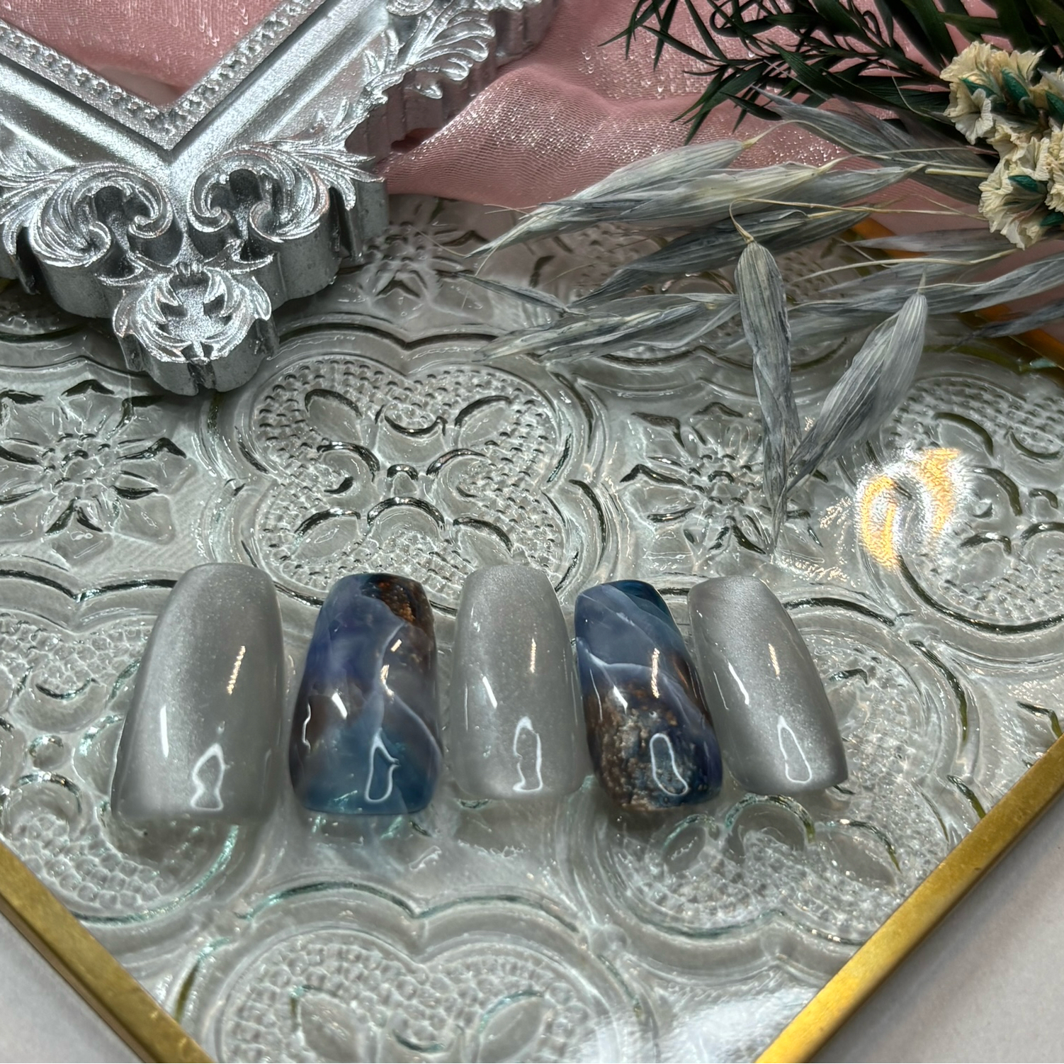 ✴26 Nail Tips Mineral Natural Stone Magnet Micron
