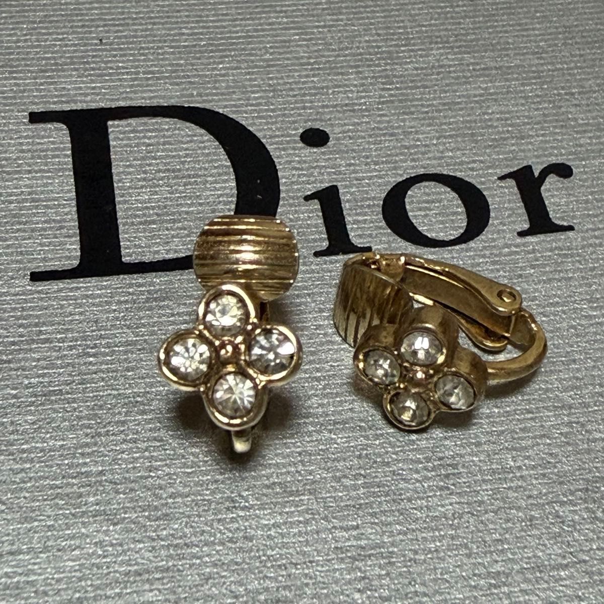 Christian Dior クリスチャンディオール イヤリング ラインストーン ゴールド フラワーモチーフ レディース
