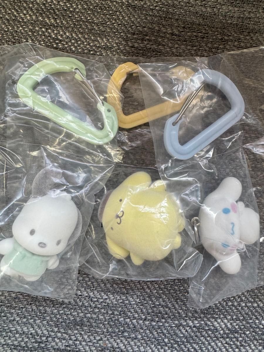Sanrio Colorful Carabiner Mascot Charm 3-Piece Set: Pochacco, PomPom Purin, Cinnamoroll – Gacha Gacha