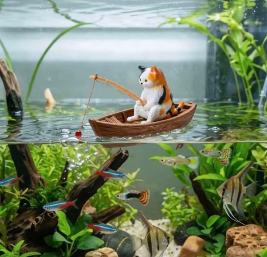 Calico Cat Fishing Boat Miniature Ornament Floating Figurine Pukapuka Float Aquarium