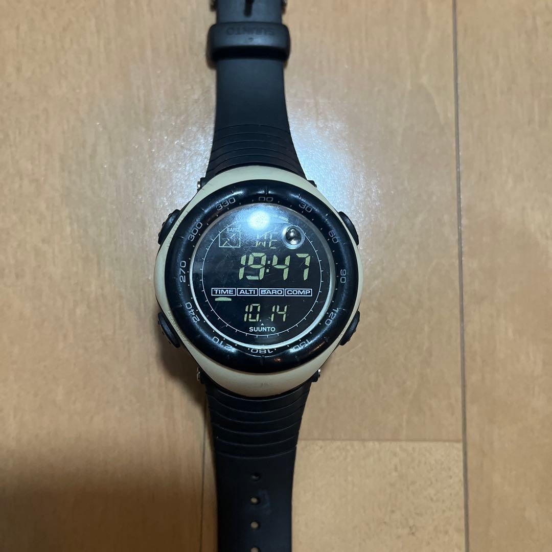 [Excellent condition] SUUNTO VECTOR white/black