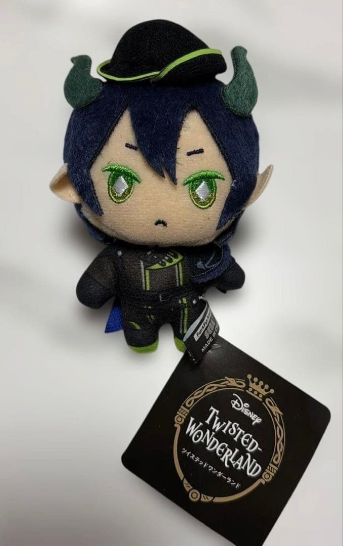 带twister mareus ex毛绒玩具吉祥物宿舍服装标签