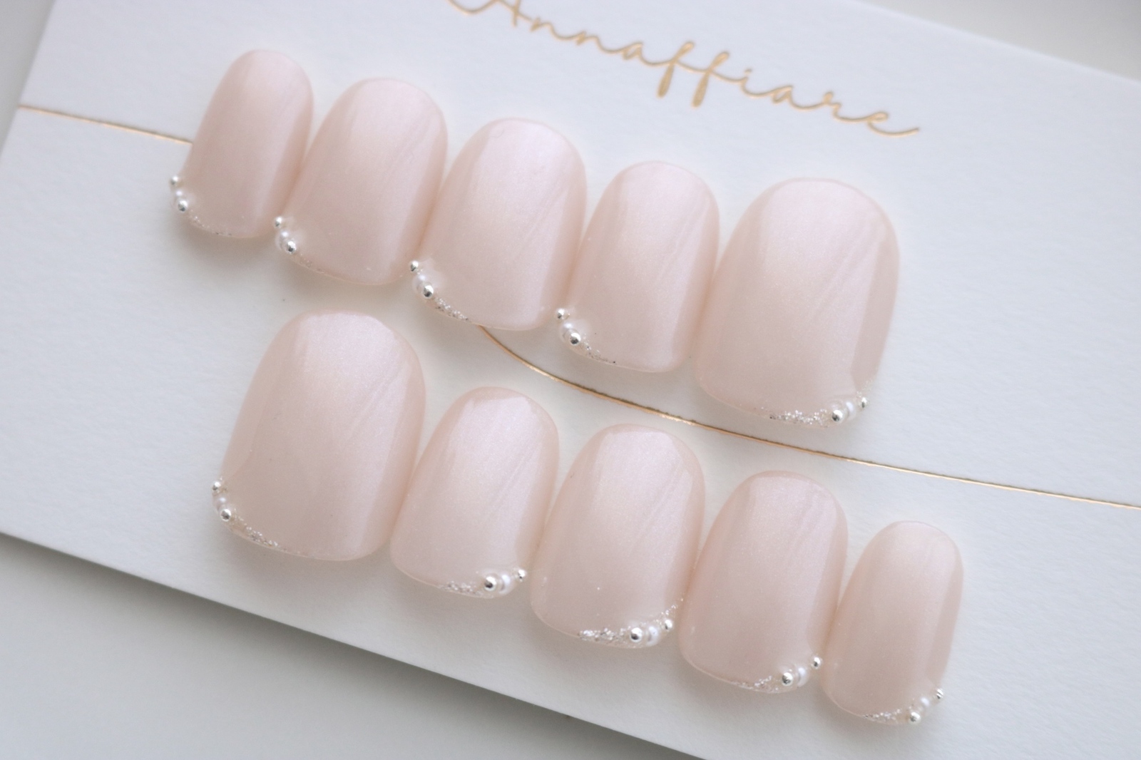 【Limited to 1 Piece! Regular Size, Ships Immediately】Annaffiare Grayish Pink Pearl Bejeweled Nail Tips / Coming-of-Age Ceremony Furisode Wedding Kimono Pre-shoot White No-uchi Wedding Bridal Neat Elegant Office Ceremony Formal