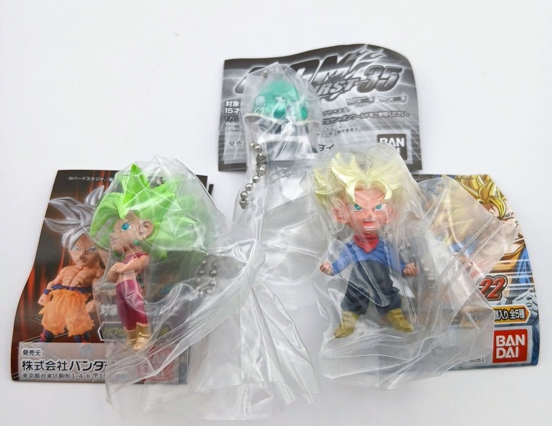 Dragon Ball Super Capsule Figures 3-Piece Set with Mini Book