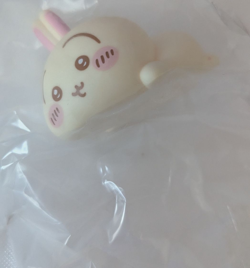吉伊卡哇 软糯滚圆兔子手办