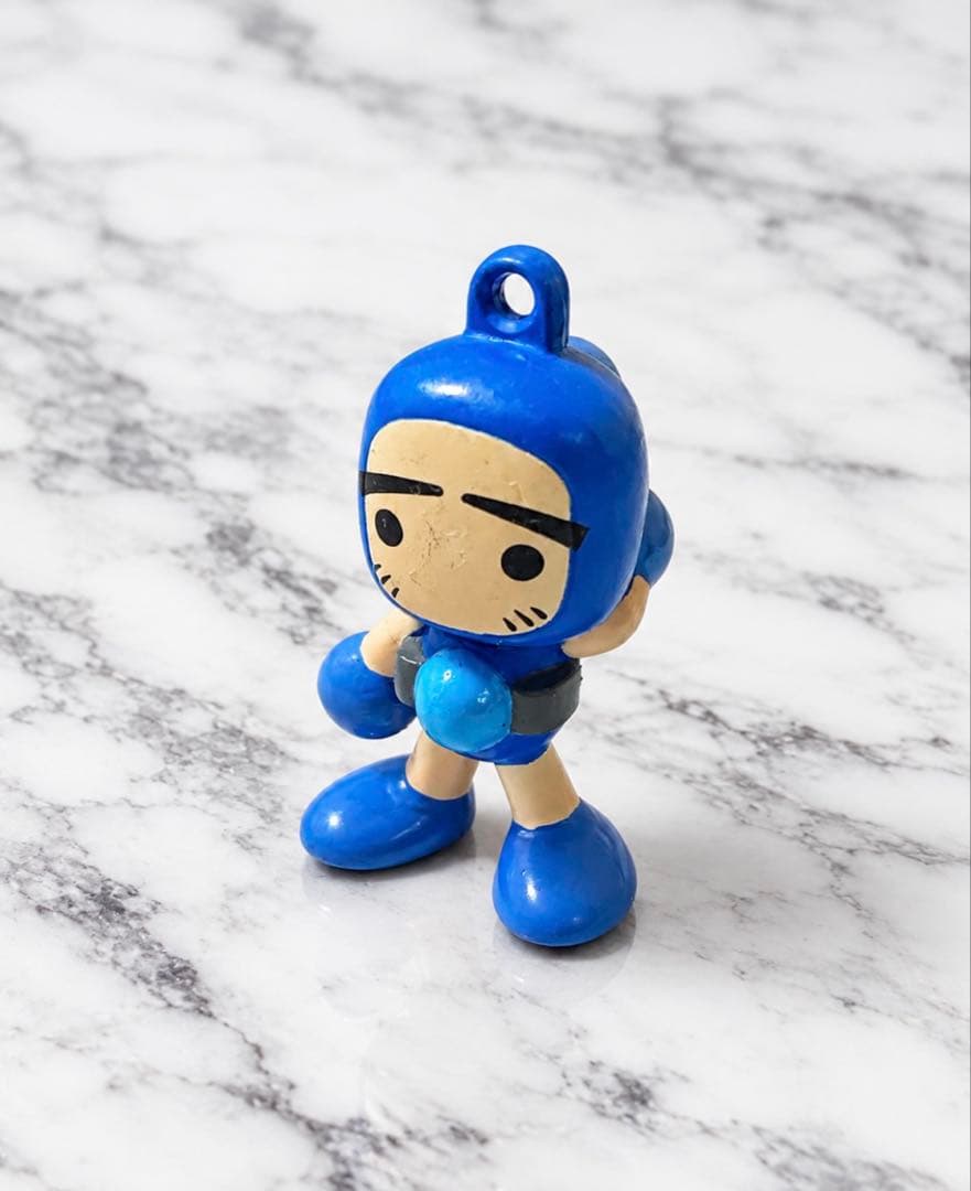 炸弹人 迷你手办 当时商品