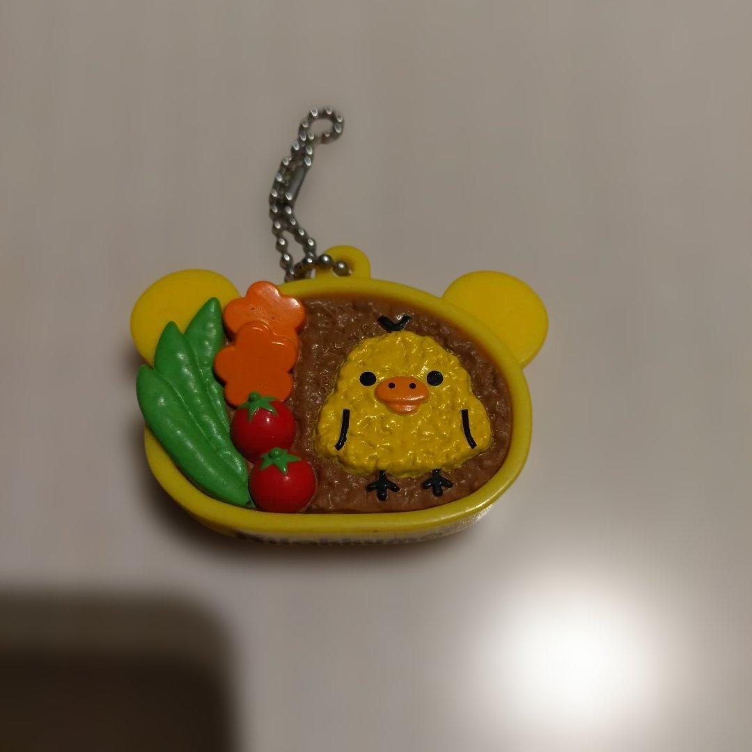 轻松熊 黄桃便当钥匙扣