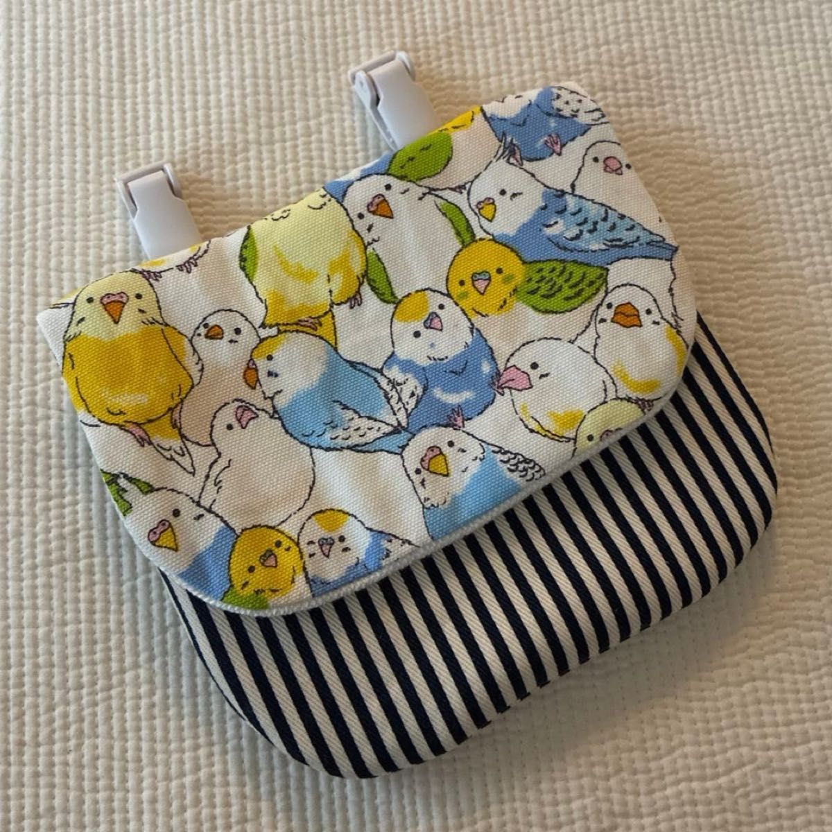 Portable pocket with clip ☆ Parrot gathering · Striped pattern ☆ For girls