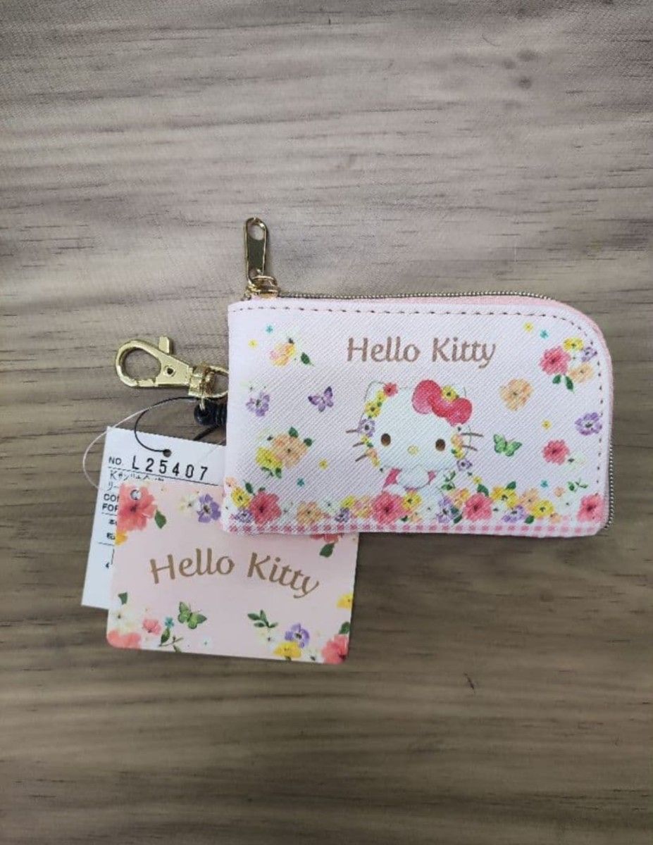 带三丽鸥卷轴的钥匙盒hello kitty # 钥匙盒 # 定期放入