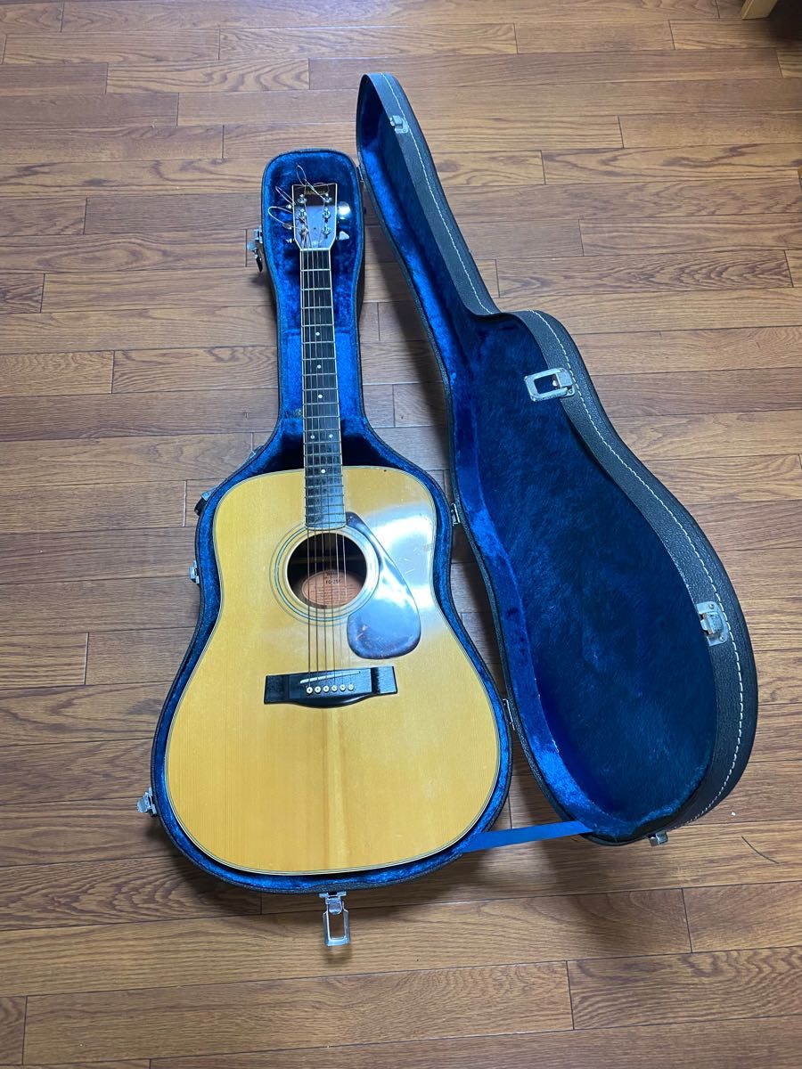 降价:YAMAHA 原声吉他,带琴盒及配件
