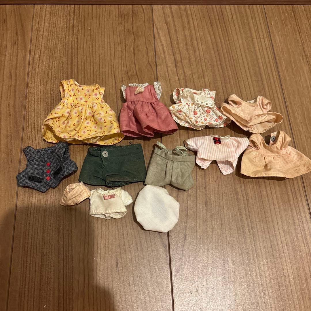 Sylvanian Families Outfit Bundle