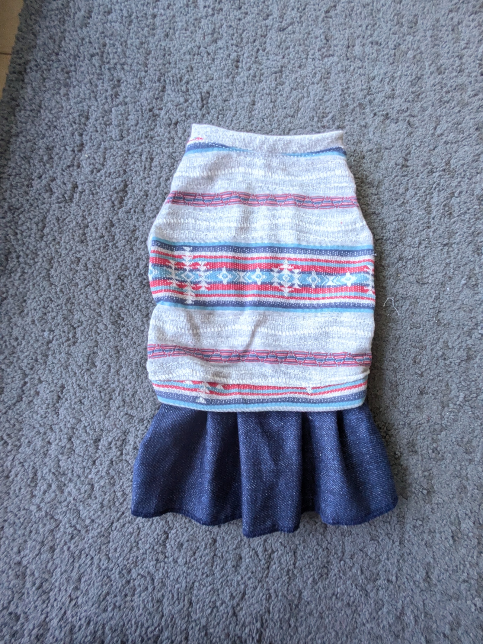 狗狗服装！M码！奥尔特加 牛仔裙