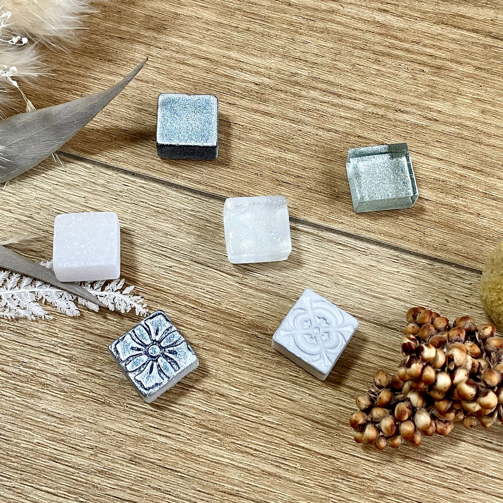强力磁铁!像宝石一样的磁铁蓝色 & 白色 & 透明宝石马赛克瓷砖可爱时尚内庆祝小礼物