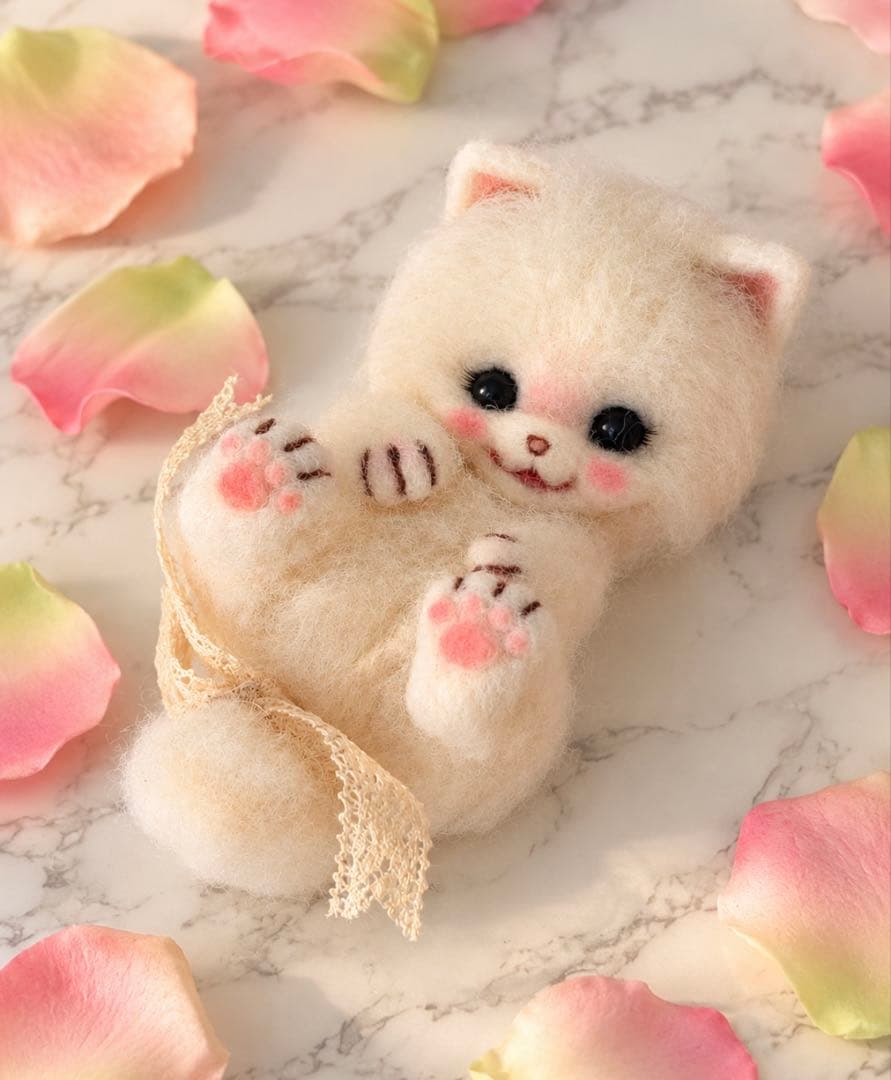 Miumoe Artist White Cat Mascot Persian Cat Wool Felt miumoe