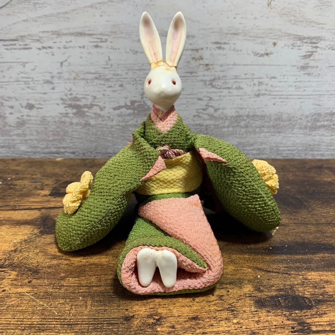 OS17 【Music Box: Acorn Rolling】Rabbit Plush Doll Ornament Made of Crepe Fabric