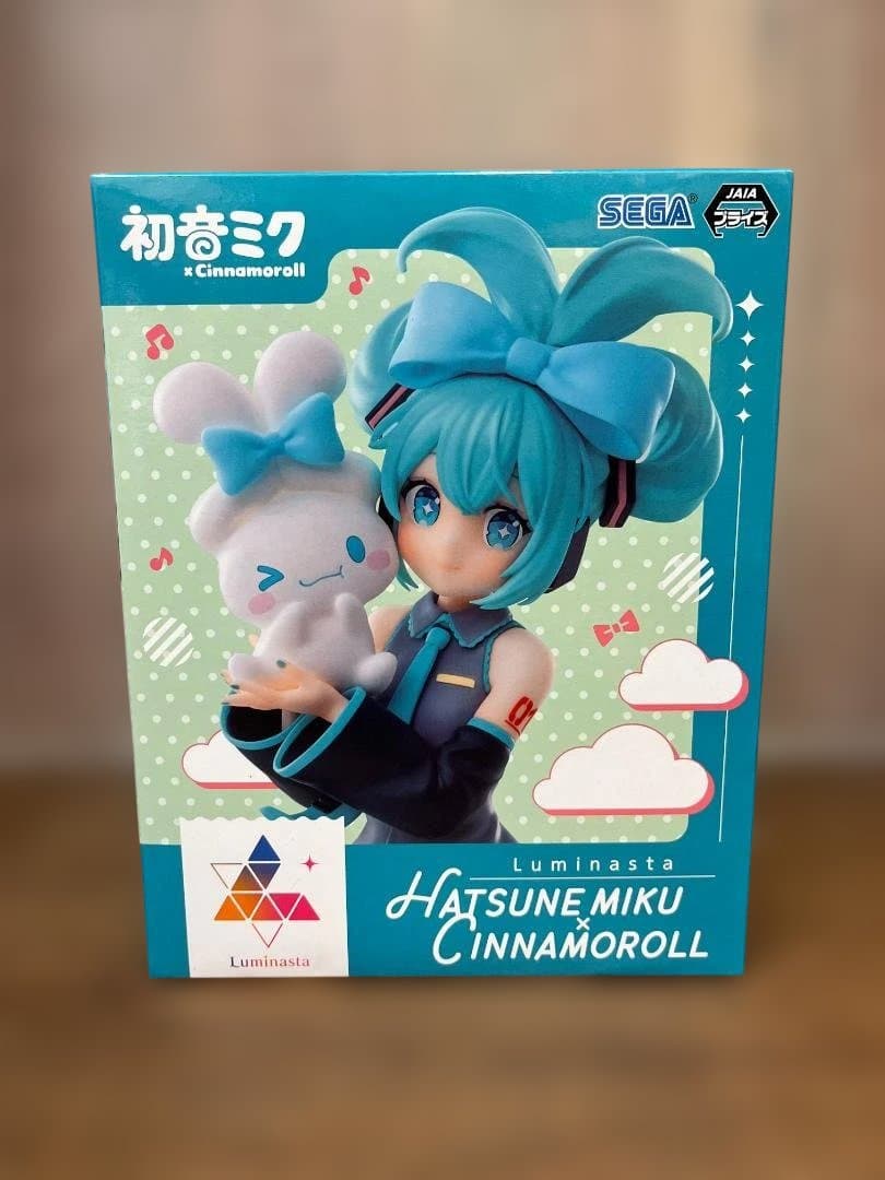 Luminasta Hatsune Miku x Cinnamoroll