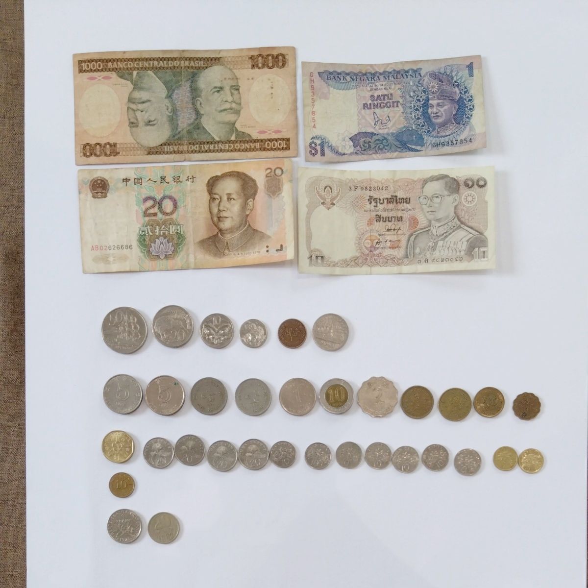 外国旧纸币和硬币打包出售 巴西 中国 马来西亚 泰国等