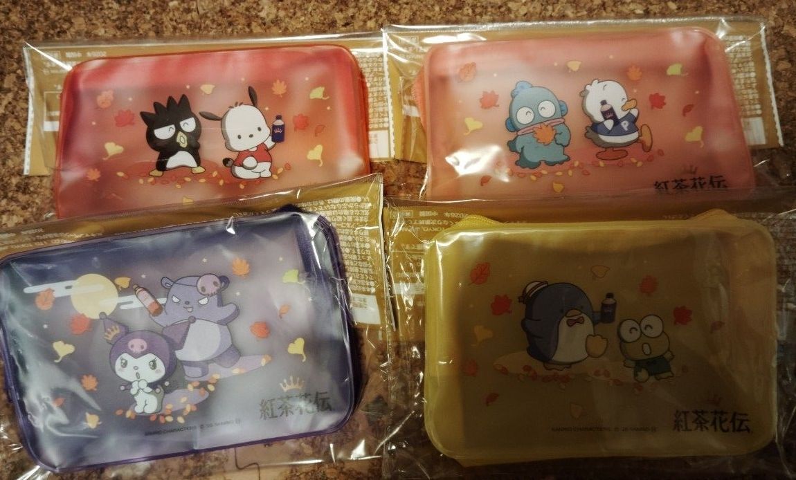 Red Tea Story Original Pouch with Clear Window, Sanrio Characters 4-Piece Set