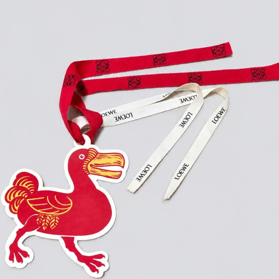带LOEWE信息卡丝带