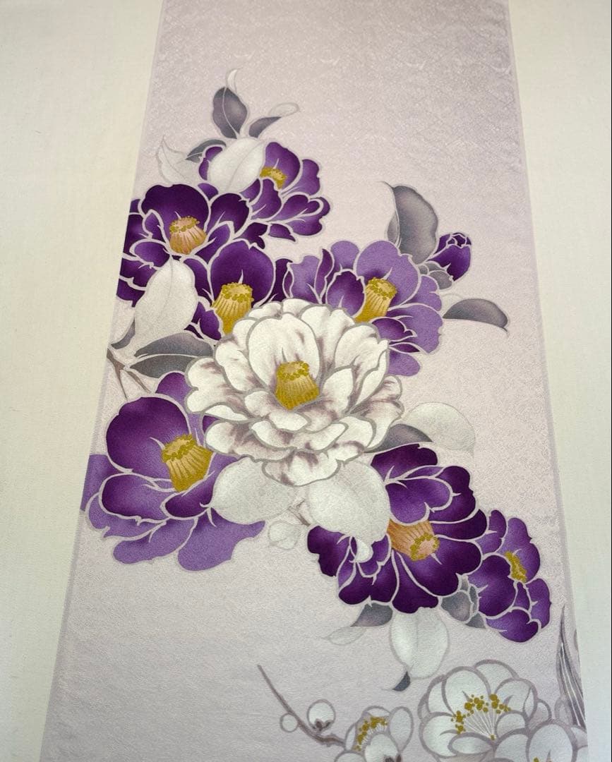 Kyo Yuzen Fabric Scrap <6744> Camellia with a Subtle Purple Background Pattern Kimono Kyo Yuzen Ikkanzari