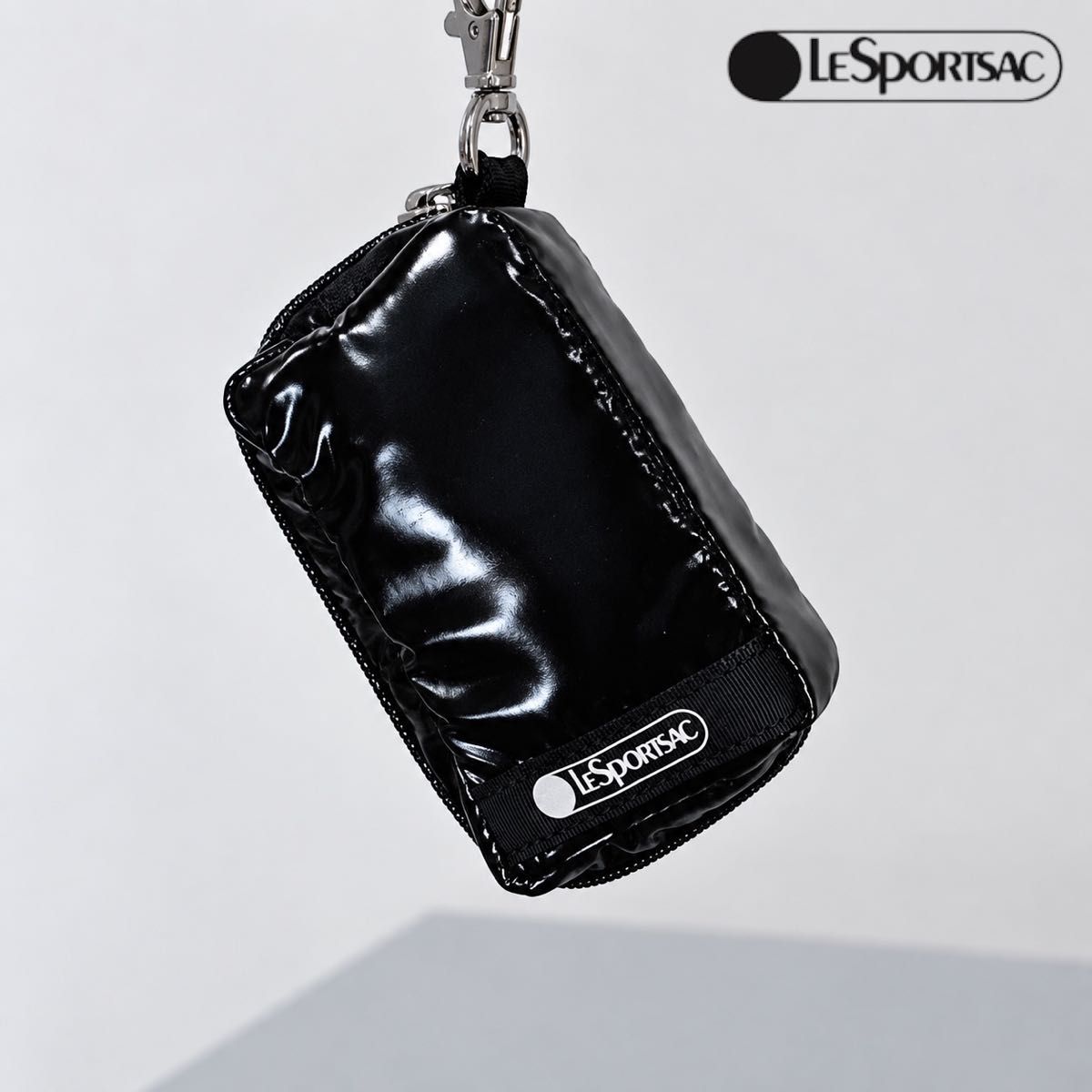 ★新品タグ付★LeSportsac レスポートサック ブックポーチ ミニポーチ バッグチャーム ブラックシャイン 光沢 黒