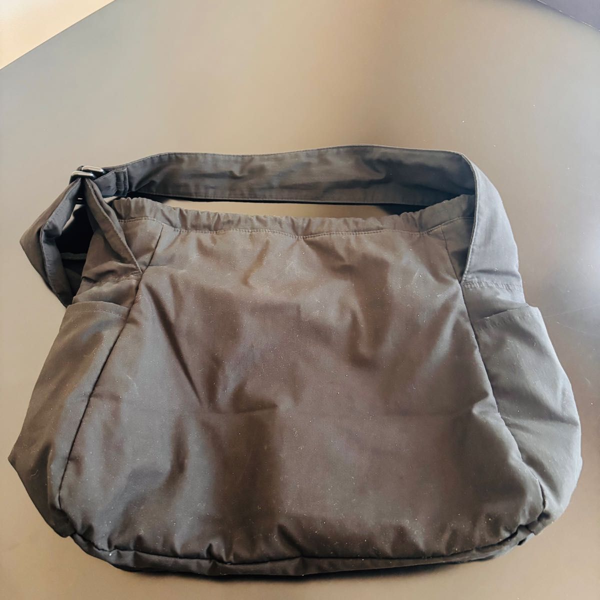 used UNIQLO C Uniqlo C Soft Padded Shoulder Bag Black Further Price Reduction