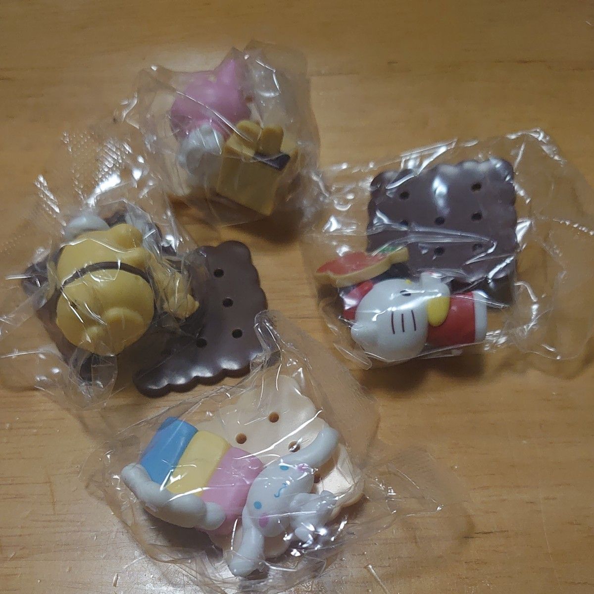 Sanrio 巧克力盲盒手办 4个套装 Hello Kitty 玉桂狗