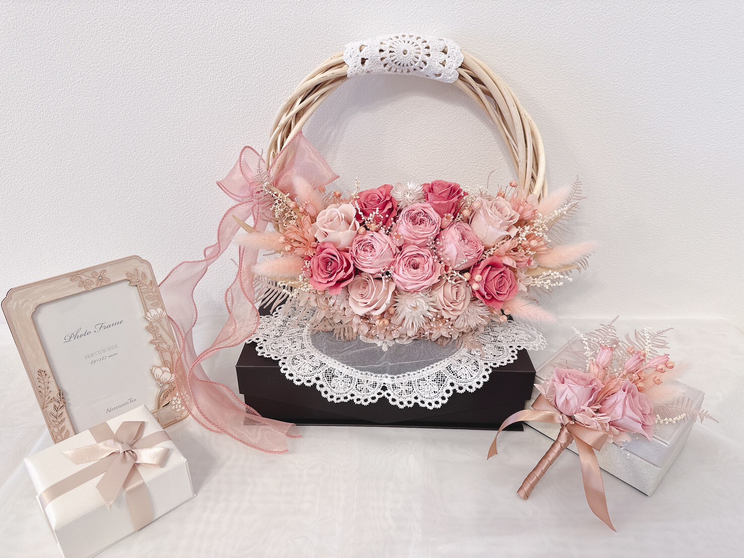 【婚礼】配合礼服的定制暗粉色的婚礼租赁♡半租赁 & 引导集♡高雅的花束新陈代谢颜色换装大人可爱