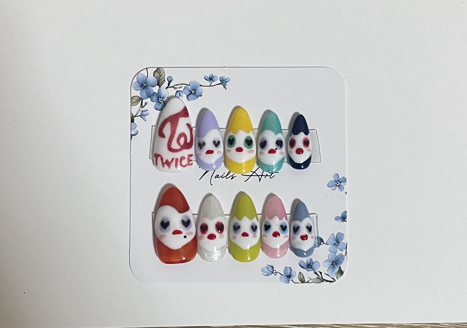 TWICE Lovely Nail Tips
