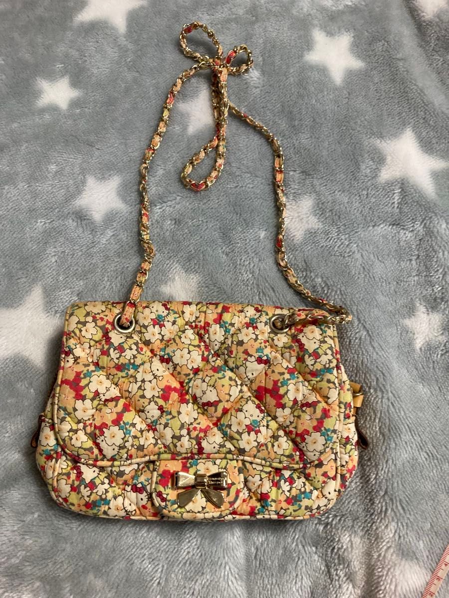 Samantha Thavasa Hello Kitty Collaboration Quilted Shoulder Bag Floral Pattern
