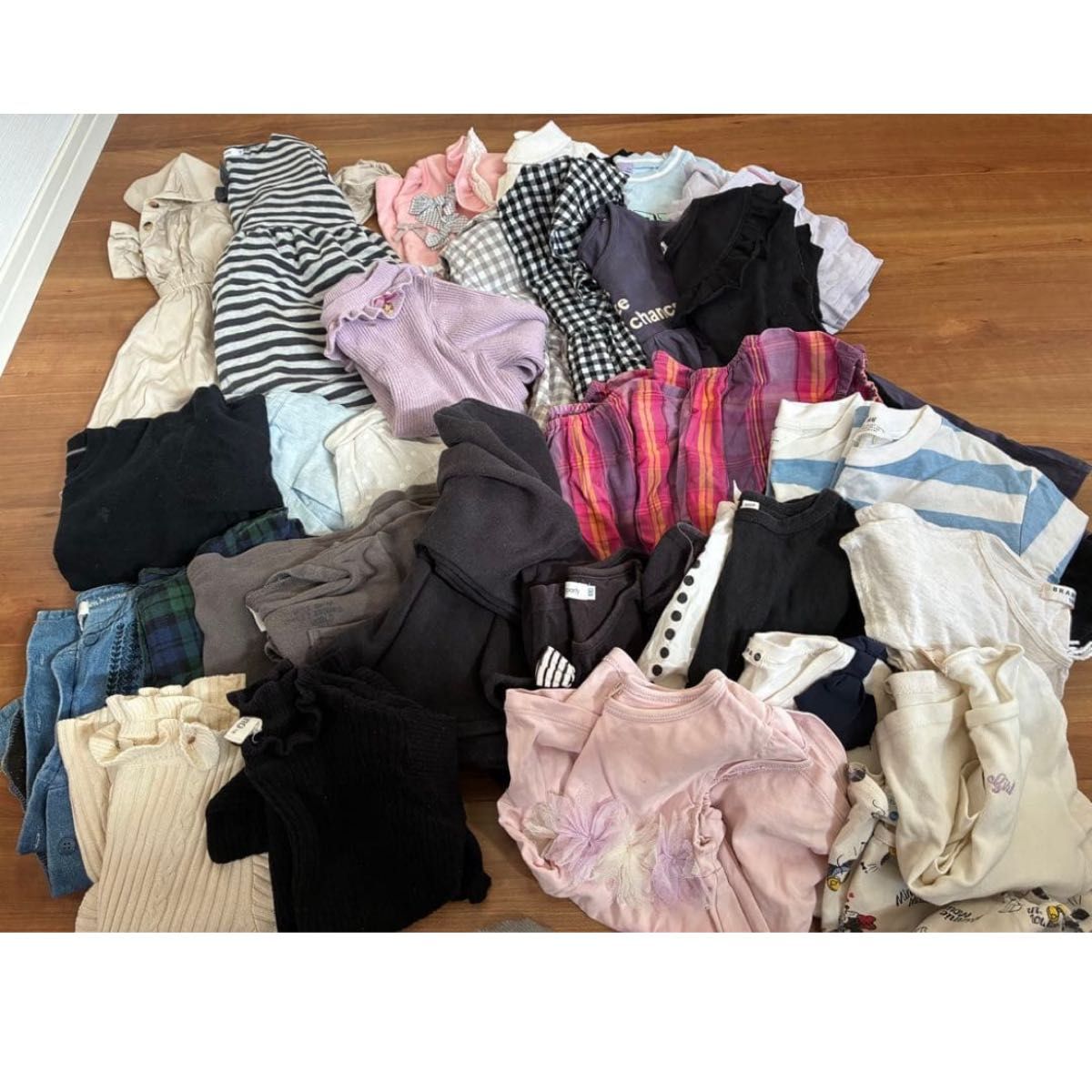 女生儿童服装集中销售夏冬用大量可爱100.110厘米