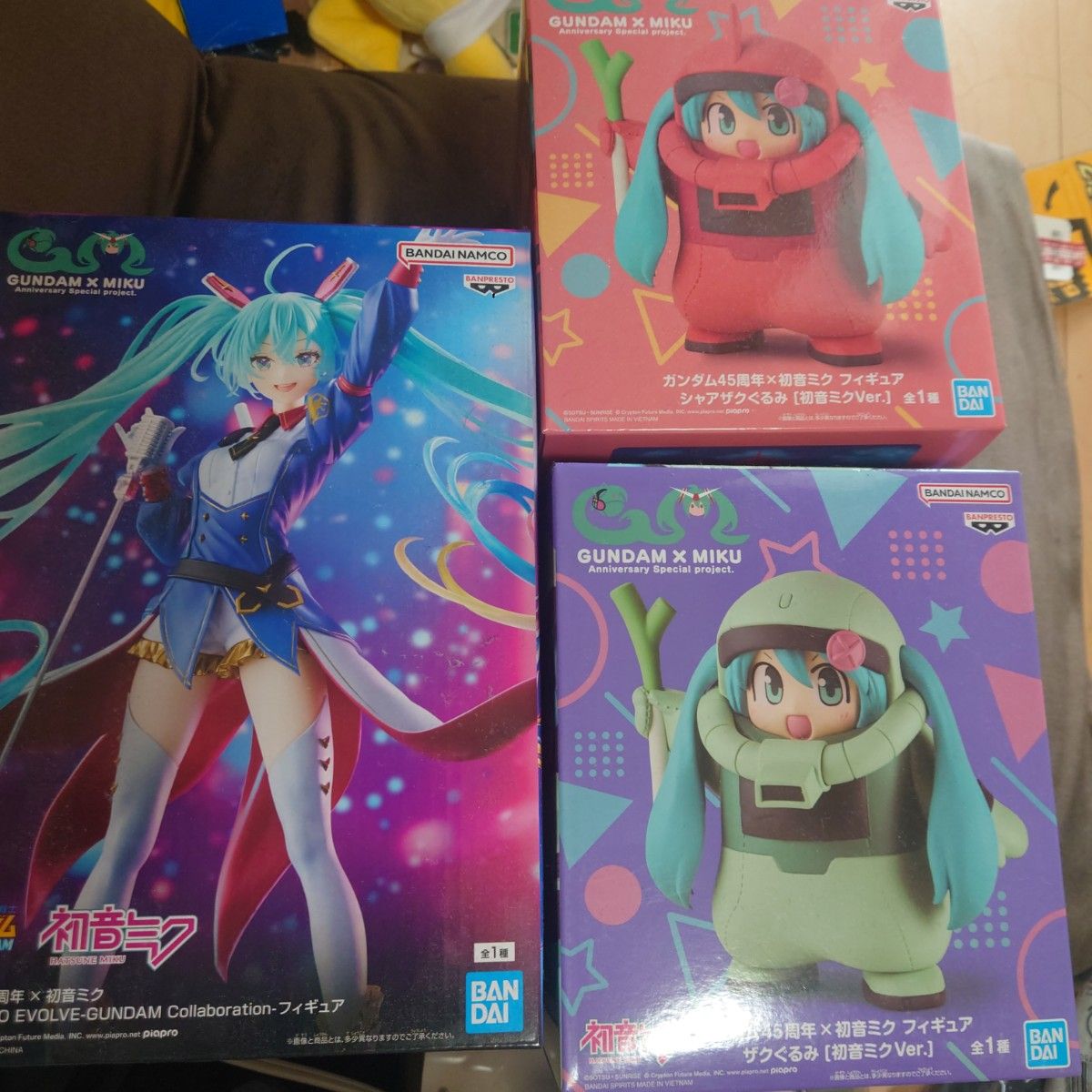 ガンダム45周年×初音ミク フィギュア 3種セット ザクぐるみ シャアザクぐるみ