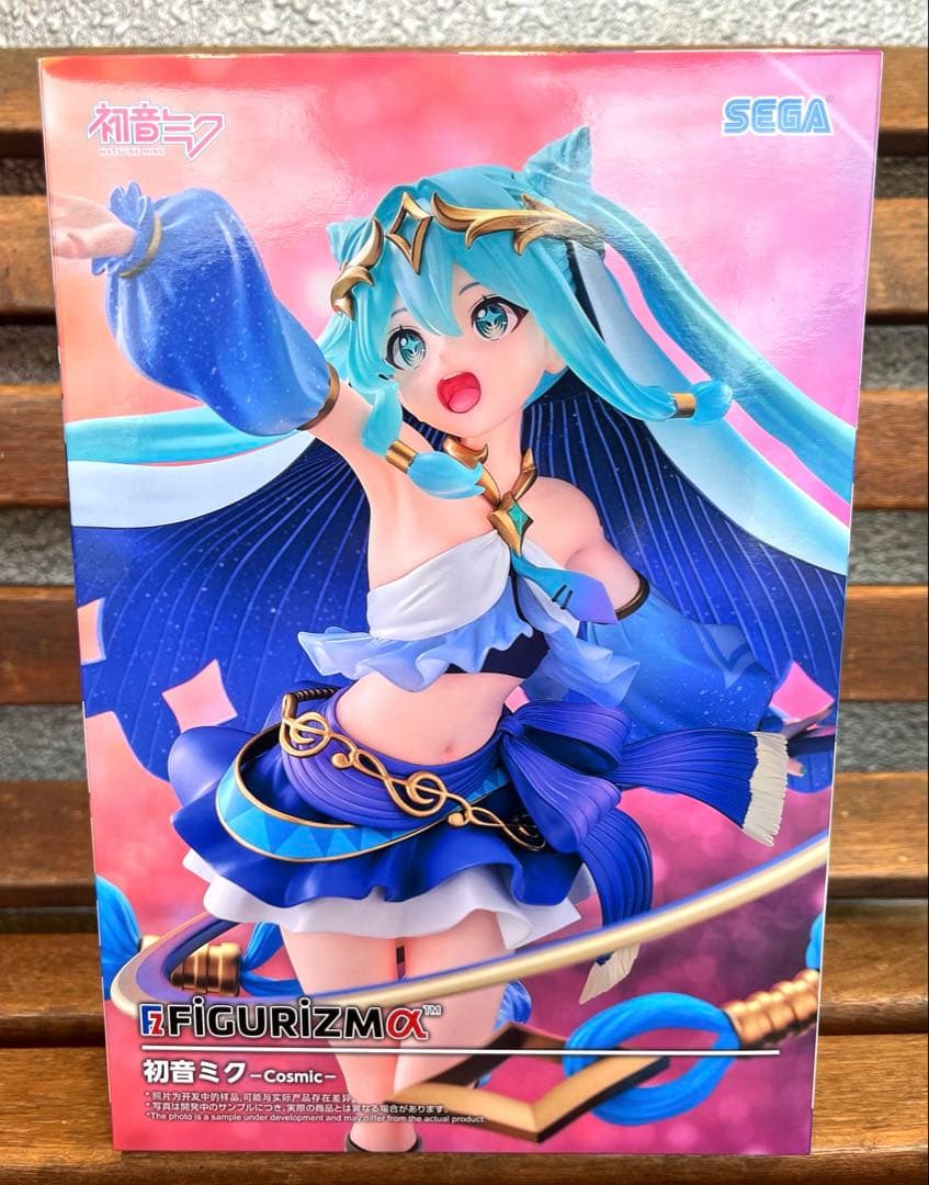 Hatsune Miku FIGURIZMα Cosmic Figure