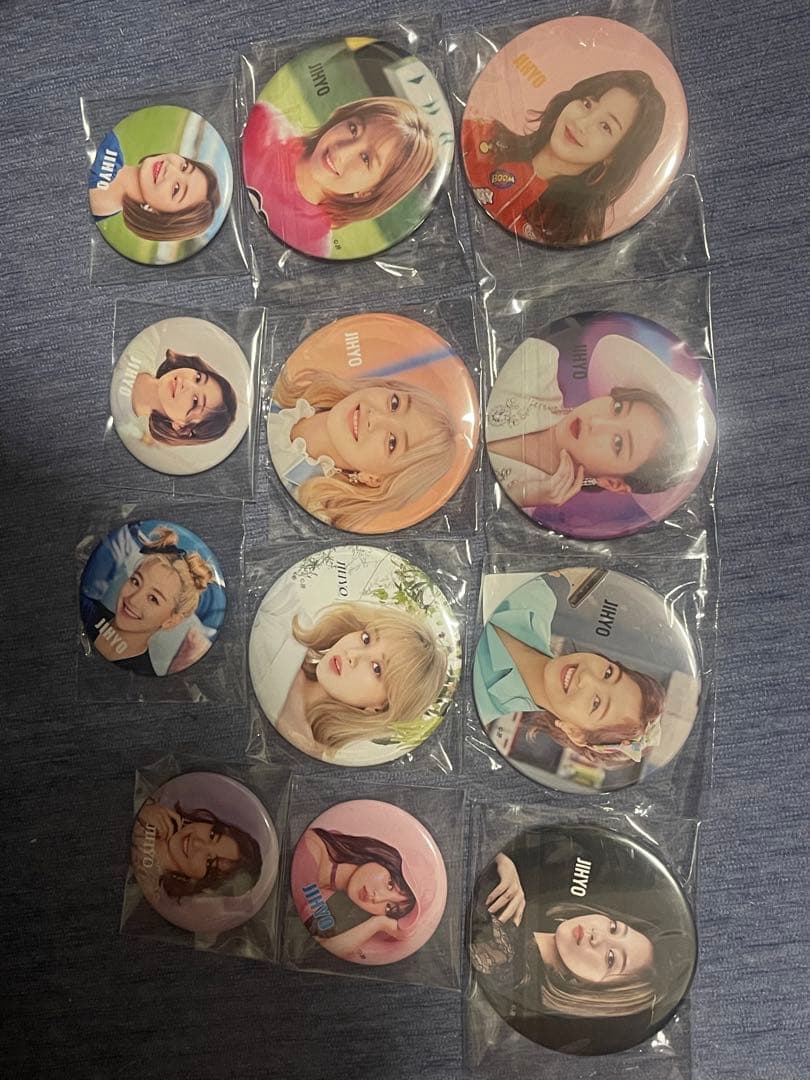 TWICE Jihyo 徽章钥匙扣套装