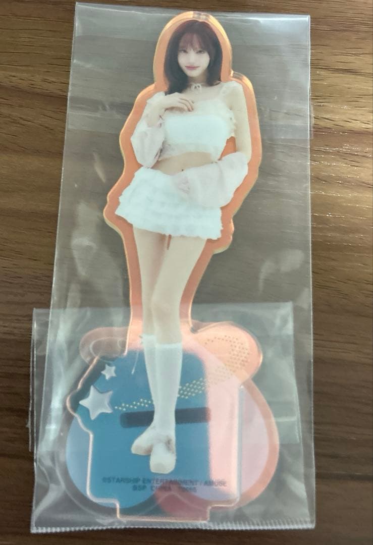 IVE 一番抽奖 A奖 丽兹 亚克力立牌