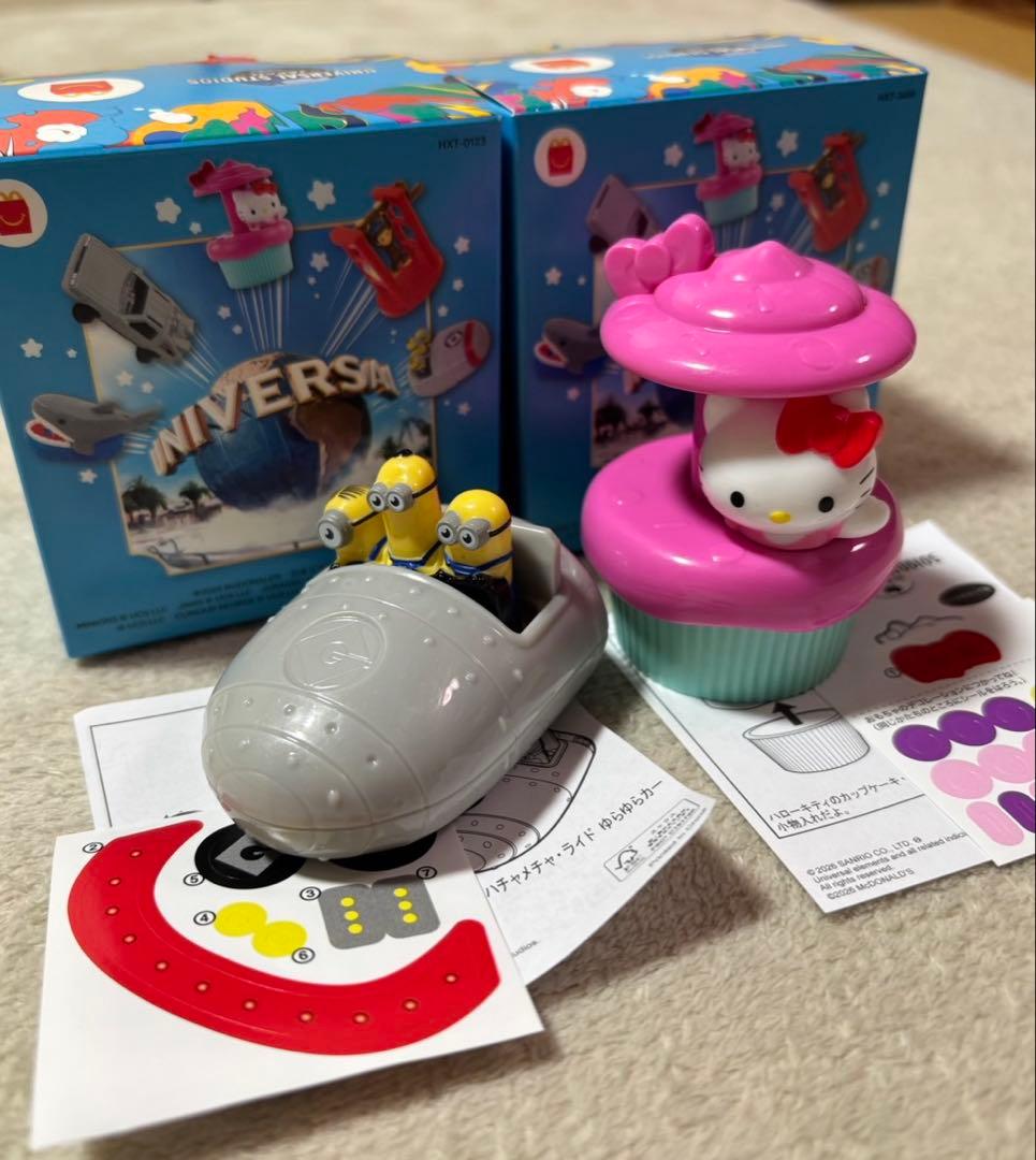 【2 Pieces】 McDonald's Universal Studios Japan Collaboration Hello Kitty Minions Figure USJ