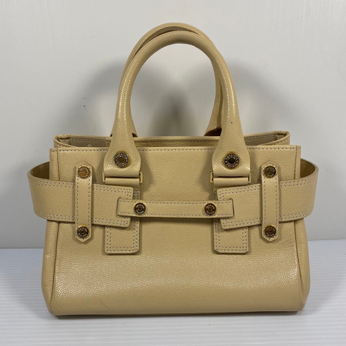 Samantha Thavasa Samantha Thavasa handbag beige
