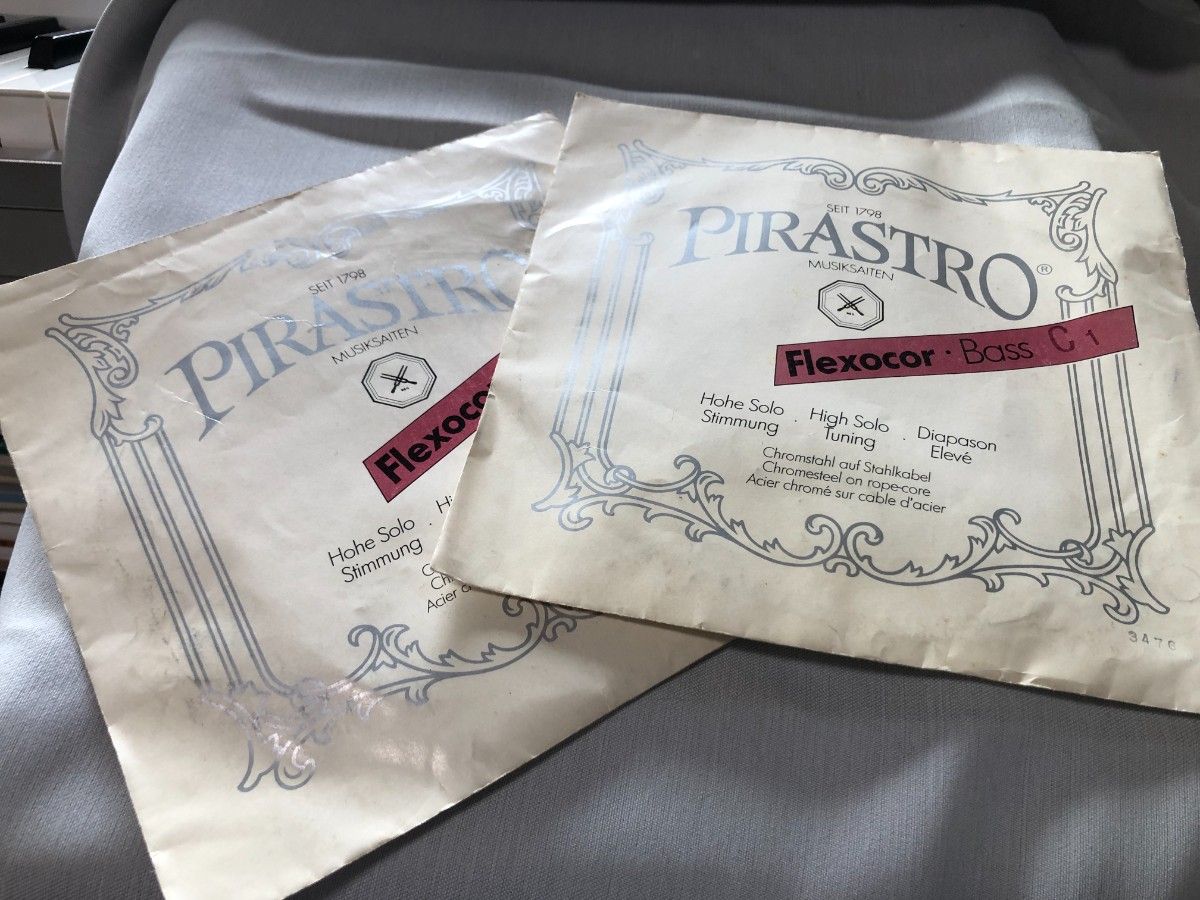 Pirastro Contrabass(独奏调音弦)High C1(2根)Flexocore 未使用