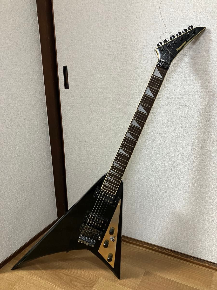 费尔南德斯 JS-100 兰迪V / 兰迪玫瑰 费尔南德斯