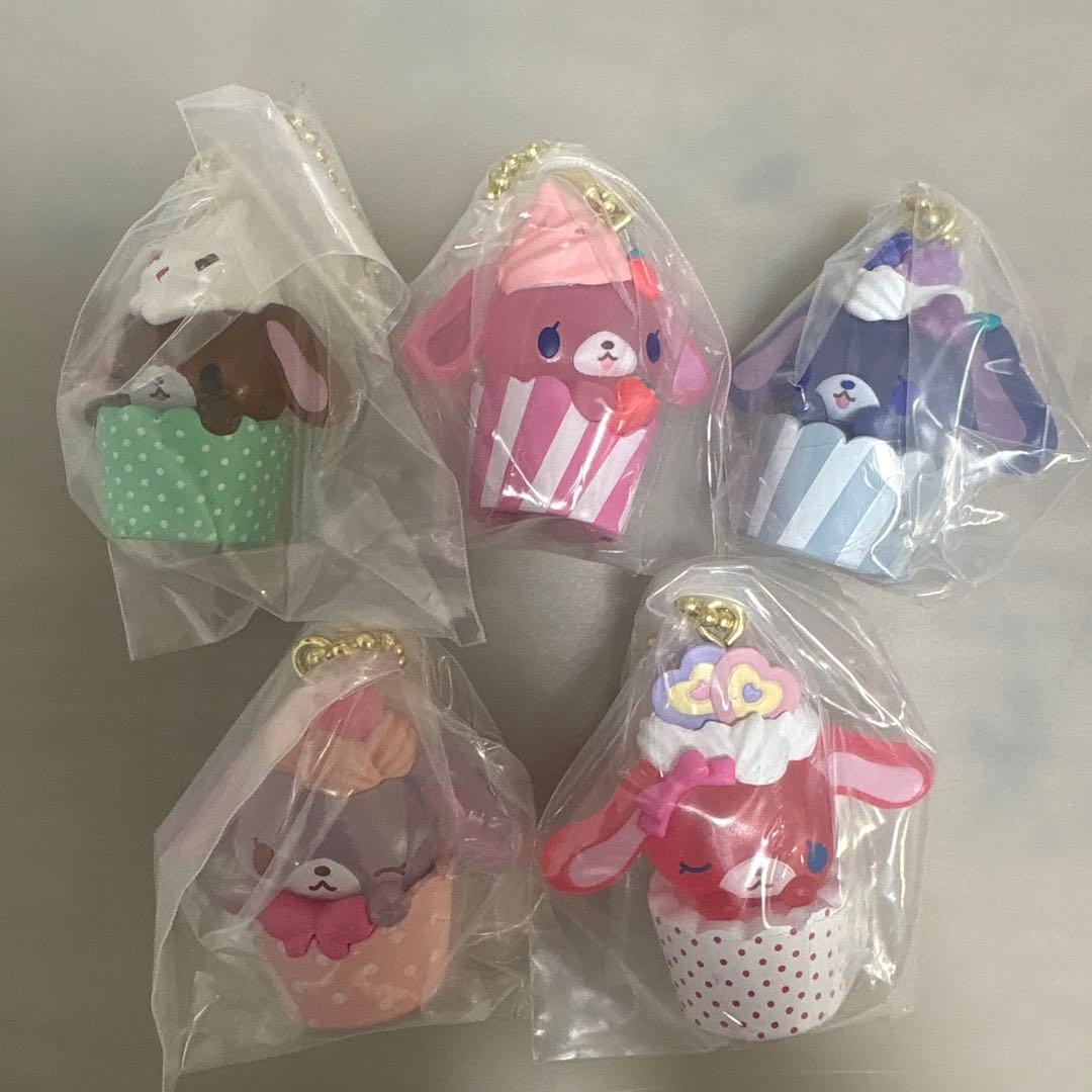 Sugar Bunnies Cupcake Charm Semi-Complete Gacha Gacha