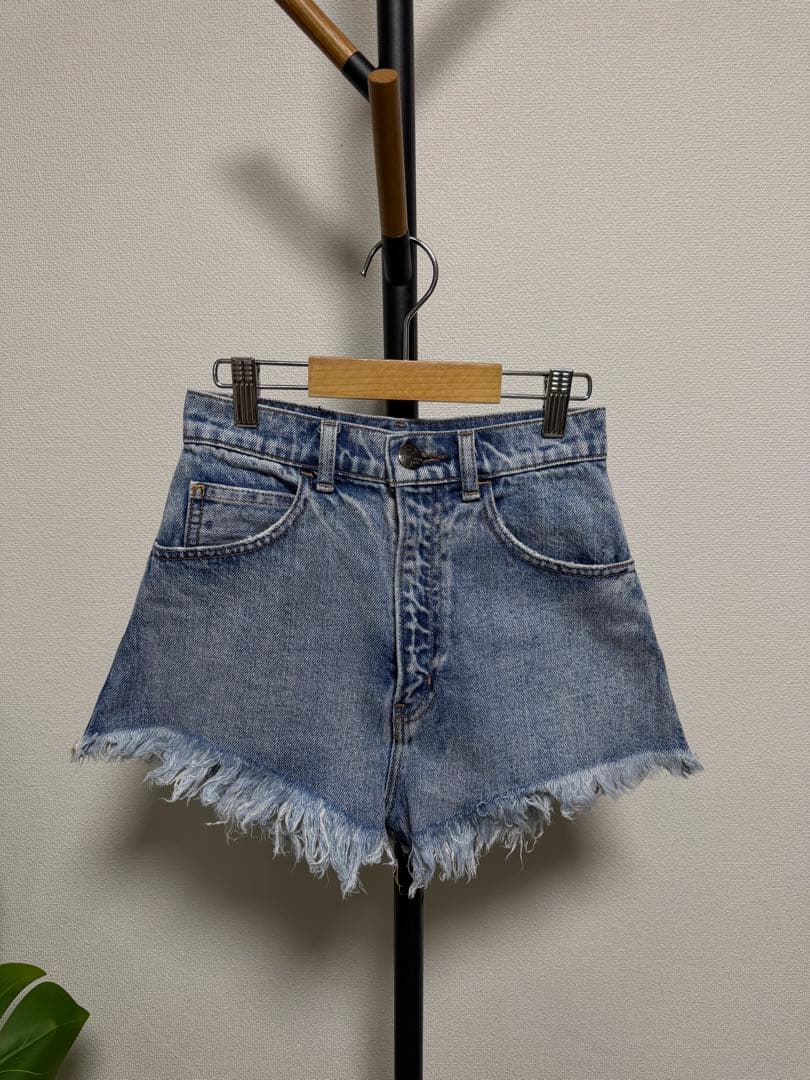 MOUSSY 牛仔短裤 毛边款