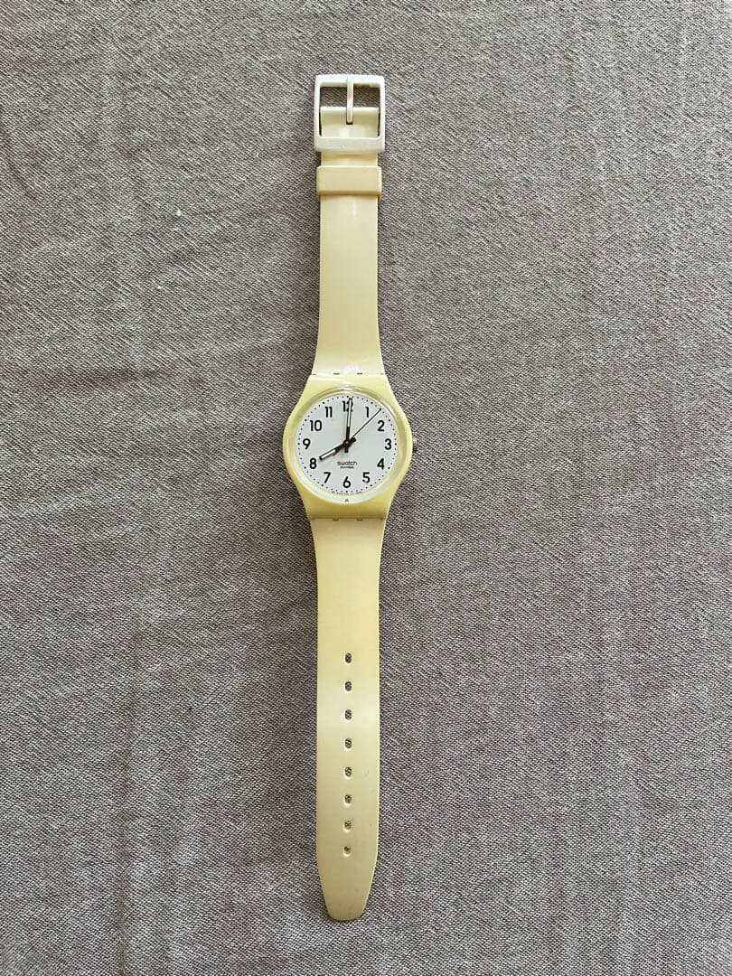 SWATCH GW151 Series Wristwatch, Non-Working, Yellowing, Junk